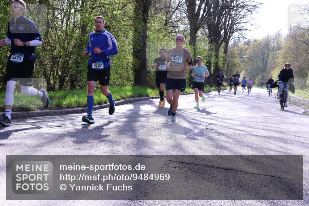 12.04.2026 - 45. Internationalen Wilhelmsburger Insellauf Yannick Fuchs http://msf.ph/oto/9484969 12.04.2026 10:27:39 Laufen 2375, 3087, 2605, 5251, 483 meine-sportfotos.de