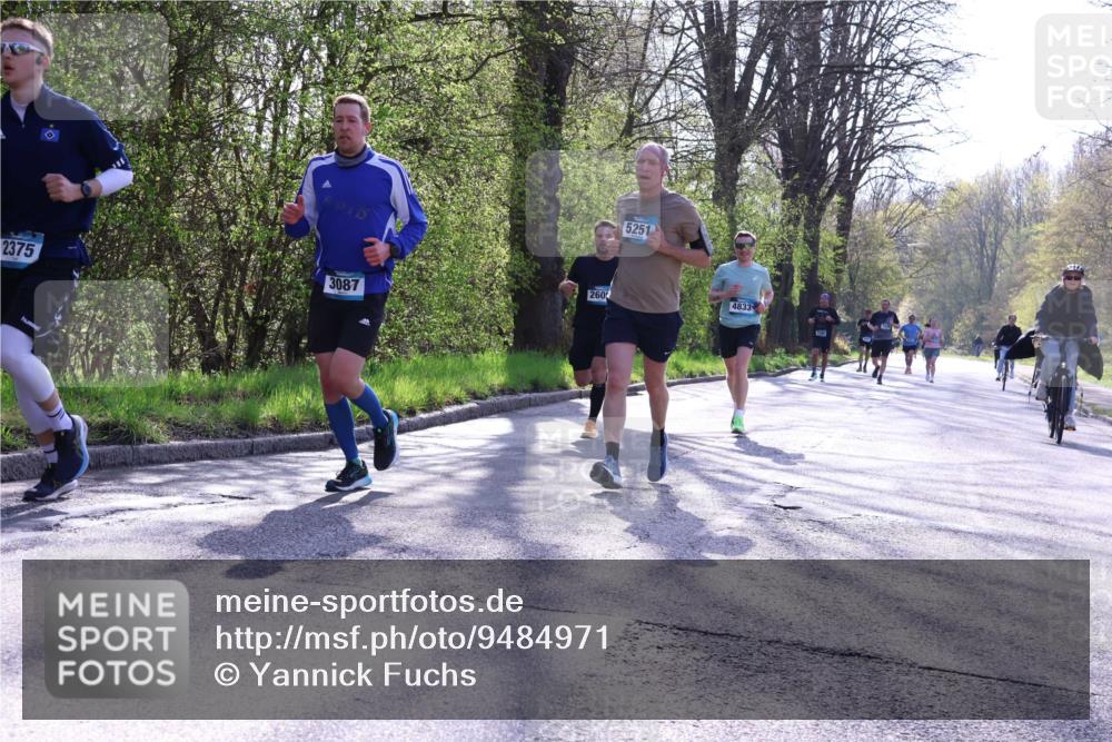 12.04.2026 - 45. Internationalen Wilhelmsburger Insellauf Yannick Fuchs http://msf.ph/oto/9484971 12.04.2026 10:27:39 Laufen 2375, 5251, 3087, 260, 4833 meine-sportfotos.de