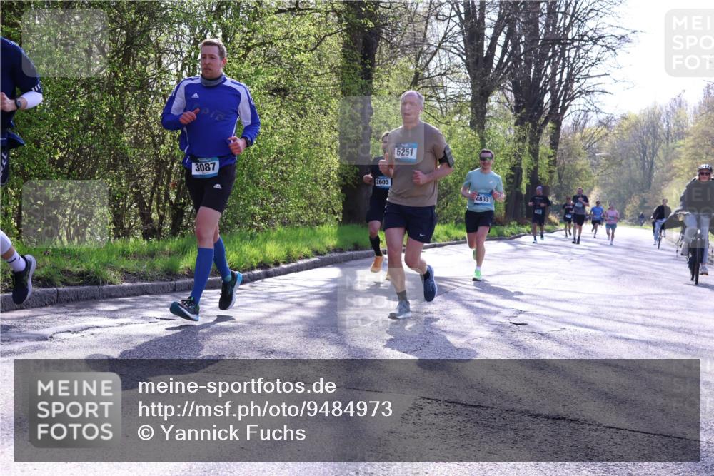 12.04.2026 - 45. Internationalen Wilhelmsburger Insellauf Yannick Fuchs http://msf.ph/oto/9484973 12.04.2026 10:27:39 Laufen 3087, 2605, 5251, 4833 meine-sportfotos.de