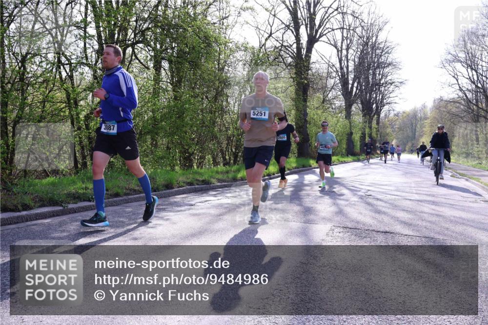 12.04.2026 - 45. Internationalen Wilhelmsburger Insellauf Yannick Fuchs http://msf.ph/oto/9484986 12.04.2026 10:27:40 Laufen 3087, 5251, 2605, 485 meine-sportfotos.de
