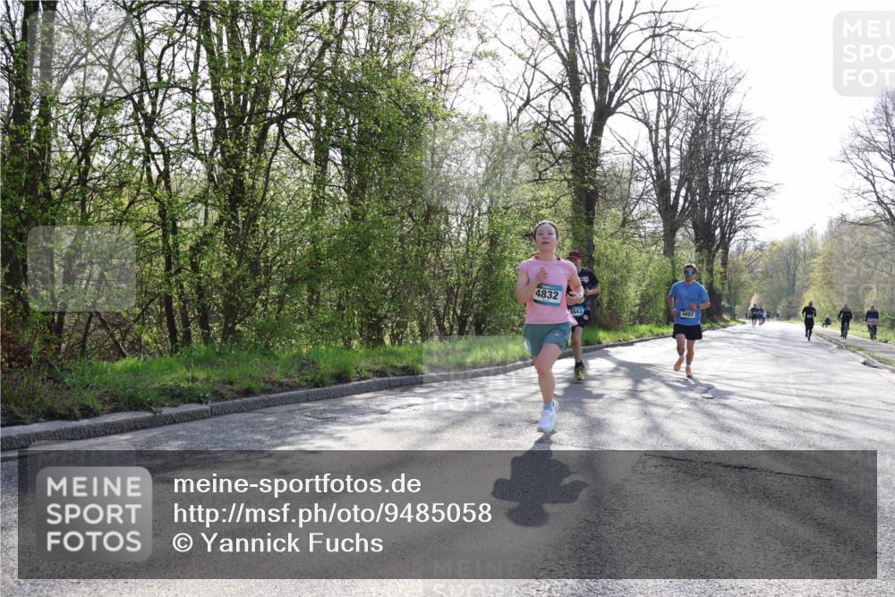 12.04.2026 - 45. Internationalen Wilhelmsburger Insellauf Yannick Fuchs http://msf.ph/oto/9485058 12.04.2026 10:27:49 Laufen 4832, 5643, 4482 meine-sportfotos.de
