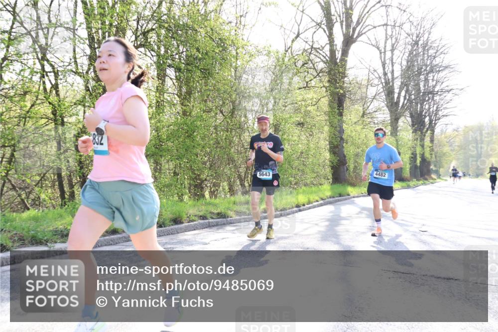 12.04.2026 - 45. Internationalen Wilhelmsburger Insellauf Yannick Fuchs http://msf.ph/oto/9485069 12.04.2026 10:27:50 Laufen 832, 5643, 4482 meine-sportfotos.de