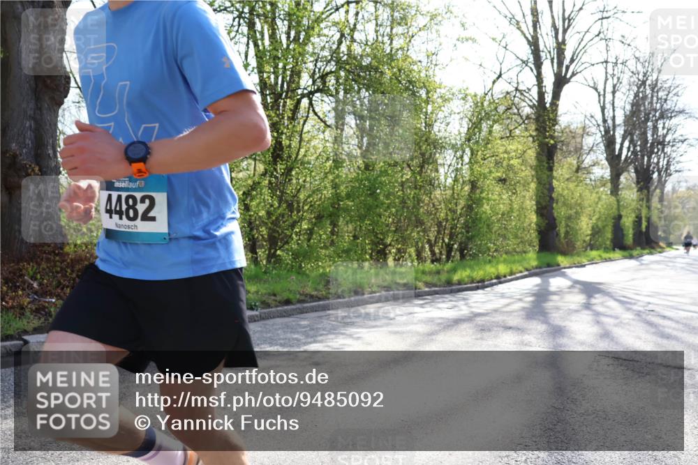 12.04.2026 - 45. Internationalen Wilhelmsburger Insellauf Yannick Fuchs http://msf.ph/oto/9485092 12.04.2026 10:27:52 Laufen 4482 meine-sportfotos.de