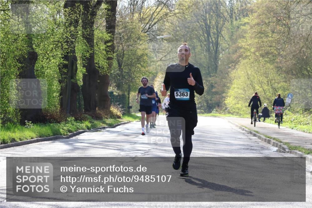 12.04.2026 - 45. Internationalen Wilhelmsburger Insellauf Yannick Fuchs http://msf.ph/oto/9485107 12.04.2026 10:27:55 Laufen 5363, 4013 meine-sportfotos.de