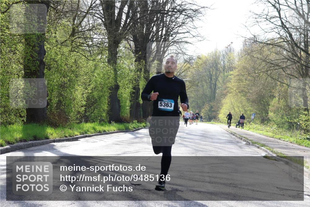 12.04.2026 - 45. Internationalen Wilhelmsburger Insellauf Yannick Fuchs http://msf.ph/oto/9485136 12.04.2026 10:27:57 Laufen 5363 meine-sportfotos.de