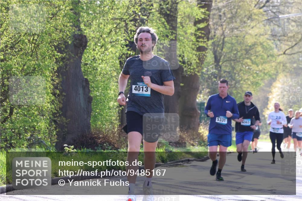 12.04.2026 - 45. Internationalen Wilhelmsburger Insellauf Yannick Fuchs http://msf.ph/oto/9485167 12.04.2026 10:28:00 Laufen 4013, 25, 5331, 4063, 1214 meine-sportfotos.de