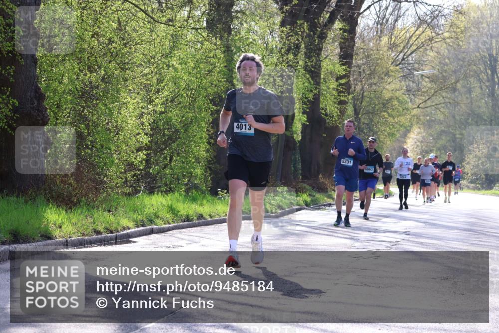 12.04.2026 - 45. Internationalen Wilhelmsburger Insellauf Yannick Fuchs http://msf.ph/oto/9485184 12.04.2026 10:28:02 Laufen 4013, 25, 5331, 4063, 1214 meine-sportfotos.de