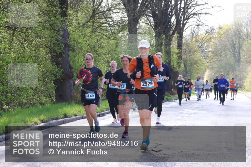 12.04.2026 - 45. Internationalen Wilhelmsburger Insellauf Yannick Fuchs http://msf.ph/oto/9485216 12.04.2026 10:46:27 Laufen 3140, 553, 3460, 3142, 2529 meine-sportfotos.de