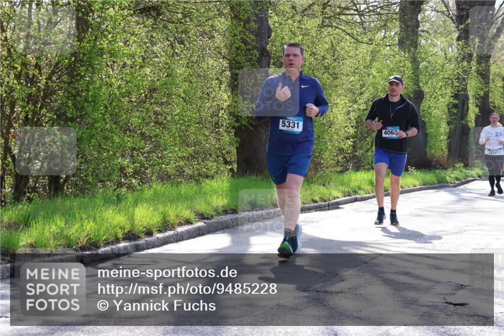 12.04.2026 - 45. Internationalen Wilhelmsburger Insellauf Yannick Fuchs http://msf.ph/oto/9485228 12.04.2026 10:28:08 Laufen 5331, 4062, 25, 3214 meine-sportfotos.de