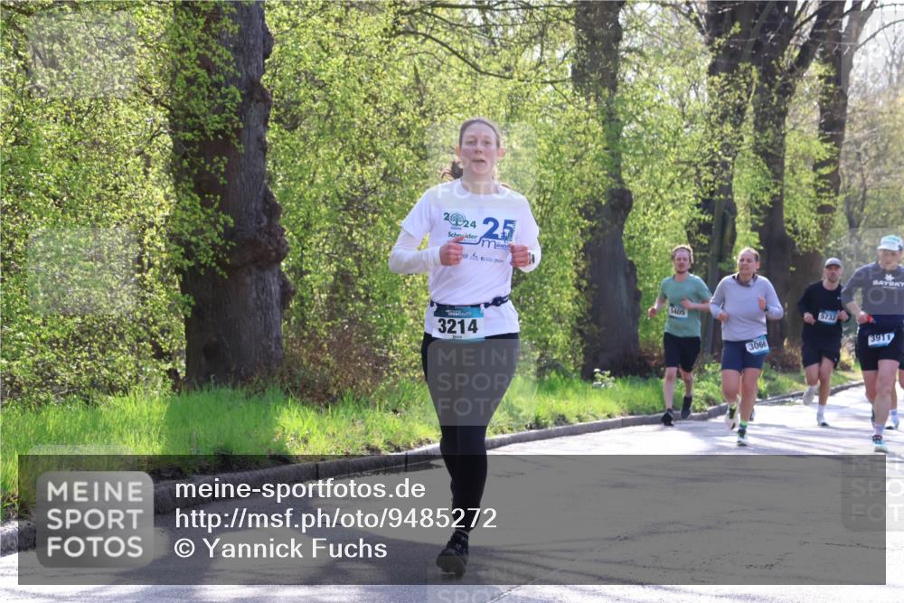 12.04.2026 - 45. Internationalen Wilhelmsburger Insellauf Yannick Fuchs http://msf.ph/oto/9485272 12.04.2026 10:28:13 Laufen 2024, 25, 3214, 5405, 3066, 5732, 3911 meine-sportfotos.de
