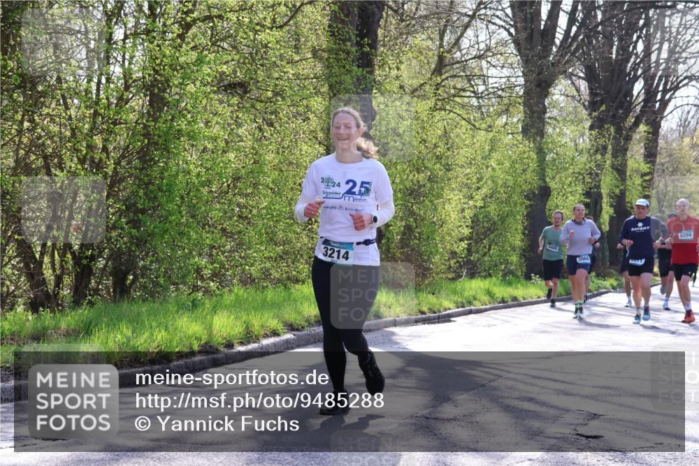 12.04.2026 - 45. Internationalen Wilhelmsburger Insellauf Yannick Fuchs http://msf.ph/oto/9485288 12.04.2026 10:28:14 Laufen 200, 24, 25, 3214, 5405, 3066, 5289 meine-sportfotos.de