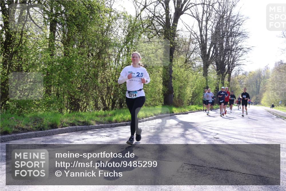 12.04.2026 - 45. Internationalen Wilhelmsburger Insellauf Yannick Fuchs http://msf.ph/oto/9485299 12.04.2026 10:28:15 Laufen 2624, 25, 3214 meine-sportfotos.de