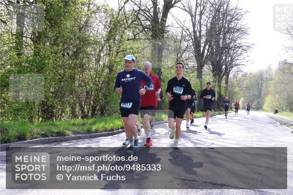 12.04.2026 - 45. Internationalen Wilhelmsburger Insellauf Yannick Fuchs http://msf.ph/oto/9485333 12.04.2026 10:28:19 Laufen 971, 89, 2537 meine-sportfotos.de