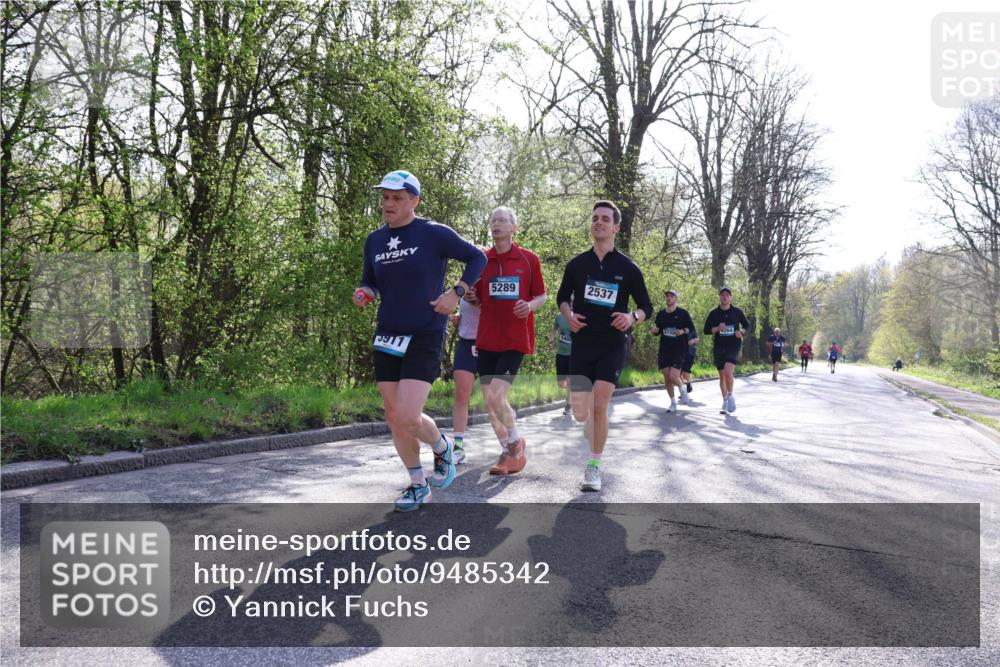 12.04.2026 - 45. Internationalen Wilhelmsburger Insellauf Yannick Fuchs http://msf.ph/oto/9485342 12.04.2026 10:28:19 Laufen 5289, 2537, 5732, 4264 meine-sportfotos.de