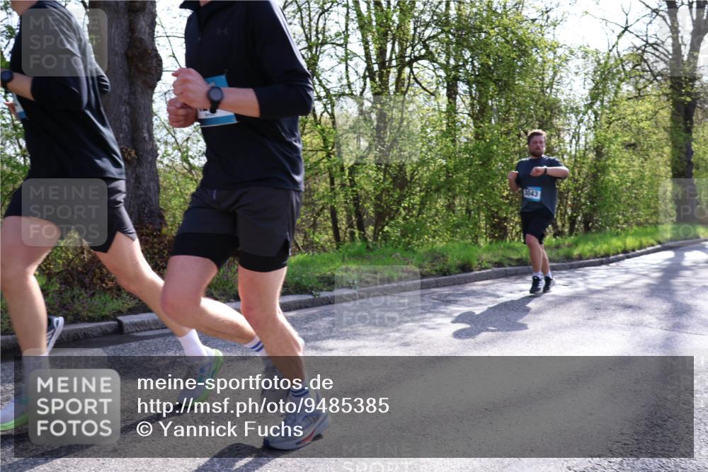 12.04.2026 - 45. Internationalen Wilhelmsburger Insellauf Yannick Fuchs http://msf.ph/oto/9485385 12.04.2026 10:28:23 Laufen 3043 meine-sportfotos.de