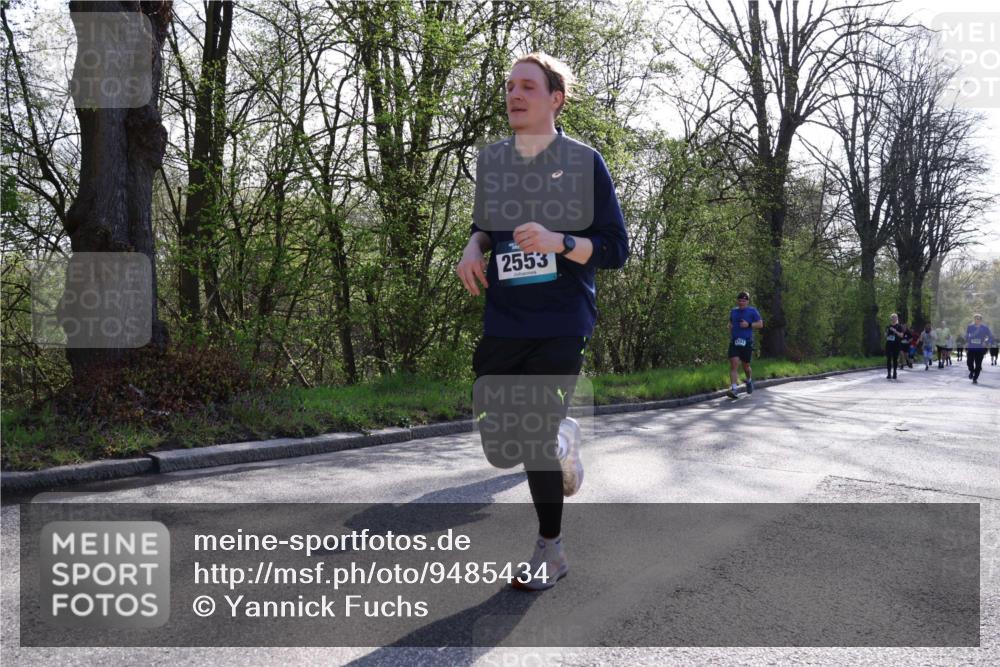 12.04.2026 - 45. Internationalen Wilhelmsburger Insellauf Yannick Fuchs http://msf.ph/oto/9485434 12.04.2026 10:46:32 Laufen 2553 meine-sportfotos.de