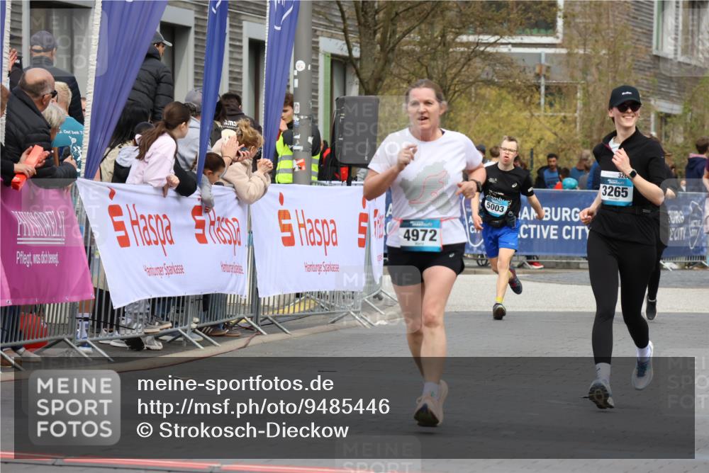 12.04.2026 - 45. Internationalen Wilhelmsburger Insellauf Strokosch-Dieckow http://msf.ph/oto/9485446 12.04.2026 13:20:06 Ziel 2799, 4972, 3265 meine-sportfotos.de