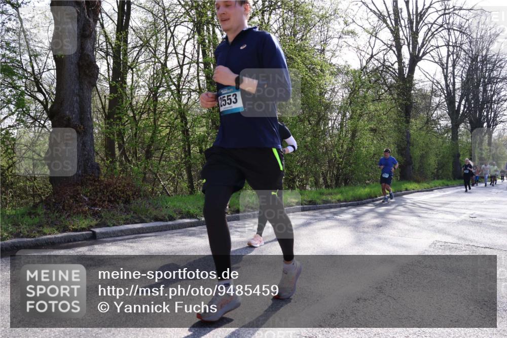 12.04.2026 - 45. Internationalen Wilhelmsburger Insellauf Yannick Fuchs http://msf.ph/oto/9485459 12.04.2026 10:46:32 Laufen 553 meine-sportfotos.de