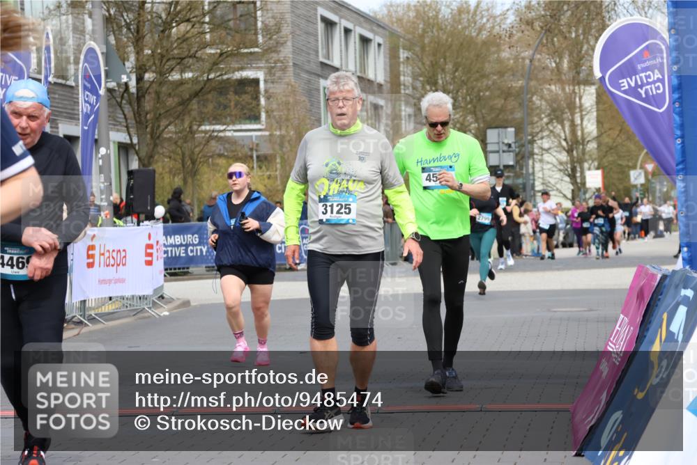 12.04.2026 - 45. Internationalen Wilhelmsburger Insellauf Strokosch-Dieckow http://msf.ph/oto/9485474 12.04.2026 13:19:58 Ziel 3927, 3193, 4469, 5327, 3125, 4518, 5778 meine-sportfotos.de
