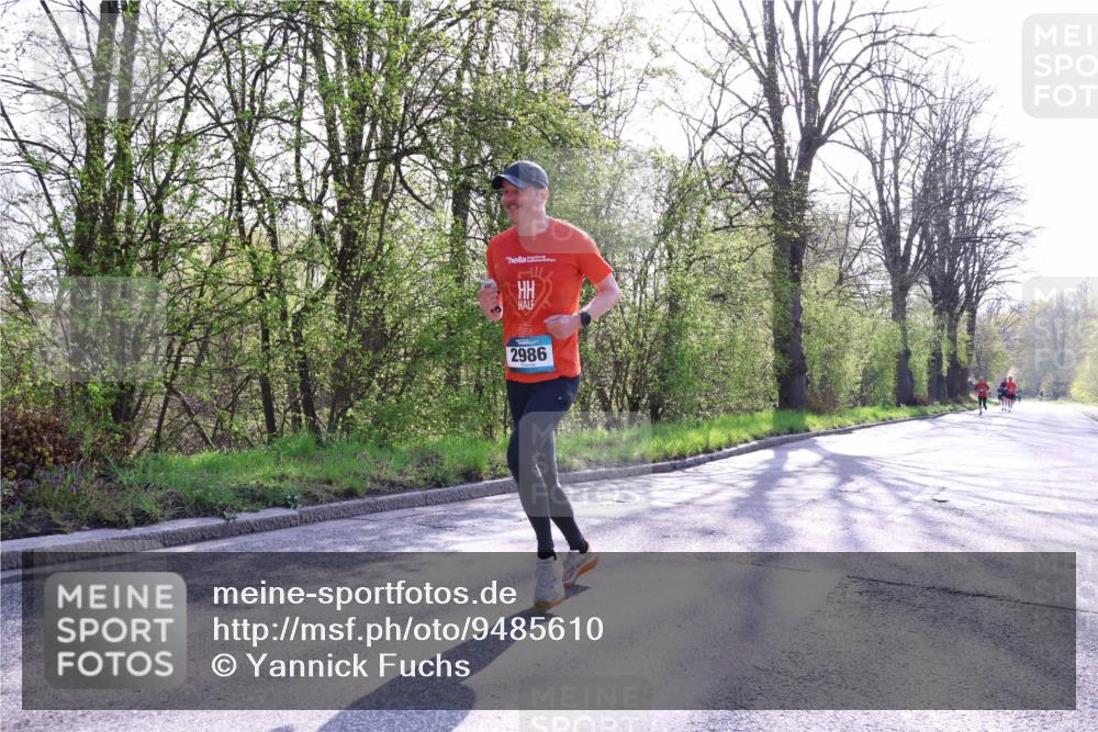 12.04.2026 - 45. Internationalen Wilhelmsburger Insellauf Yannick Fuchs http://msf.ph/oto/9485610 12.04.2026 10:28:46 Laufen 2986 meine-sportfotos.de