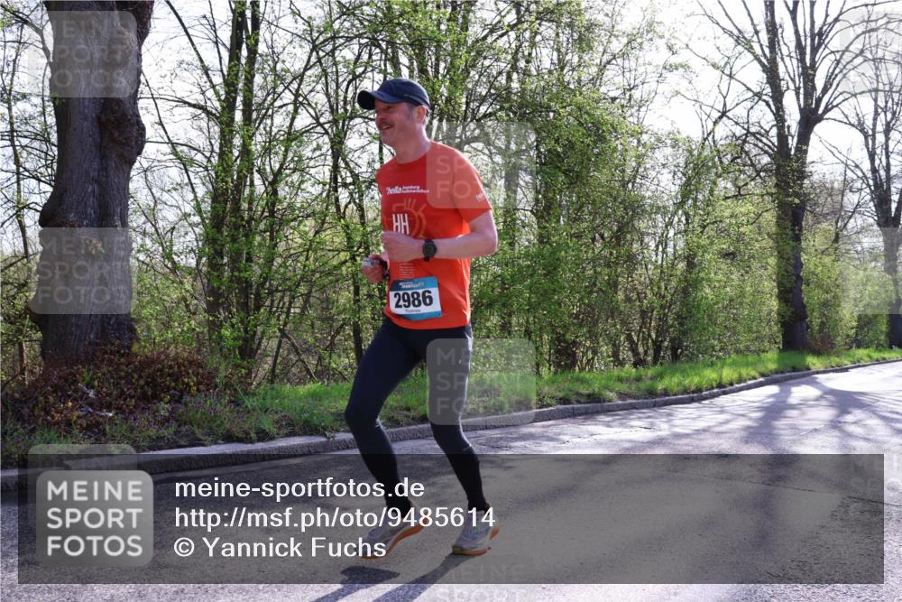 12.04.2026 - 45. Internationalen Wilhelmsburger Insellauf Yannick Fuchs http://msf.ph/oto/9485614 12.04.2026 10:28:46 Laufen 2986 meine-sportfotos.de
