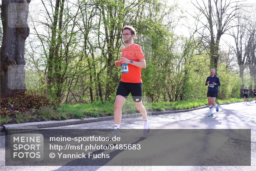 12.04.2026 - 45. Internationalen Wilhelmsburger Insellauf Yannick Fuchs http://msf.ph/oto/9485683 12.04.2026 10:29:00 Laufen 614, 4009 meine-sportfotos.de