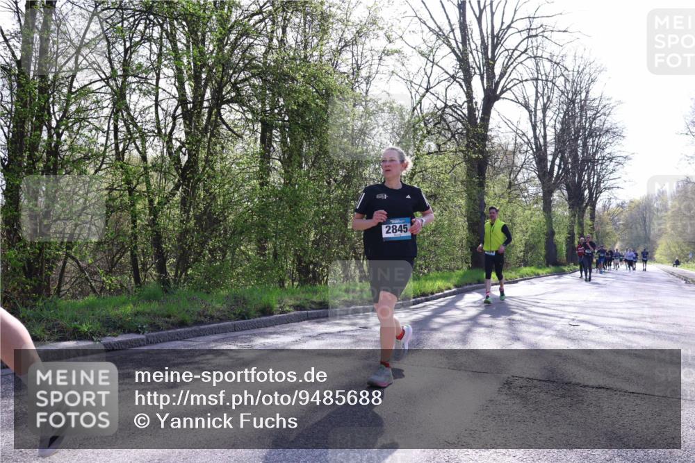 12.04.2026 - 45. Internationalen Wilhelmsburger Insellauf Yannick Fuchs http://msf.ph/oto/9485688 12.04.2026 10:34:53 Laufen 2845 meine-sportfotos.de