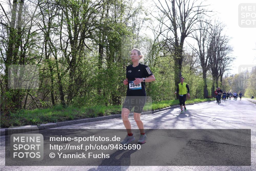 12.04.2026 - 45. Internationalen Wilhelmsburger Insellauf Yannick Fuchs http://msf.ph/oto/9485690 12.04.2026 10:34:54 Laufen 2845 meine-sportfotos.de