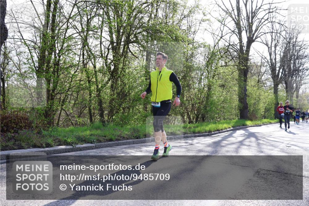 12.04.2026 - 45. Internationalen Wilhelmsburger Insellauf Yannick Fuchs http://msf.ph/oto/9485709 12.04.2026 10:34:56 Laufen 976 meine-sportfotos.de