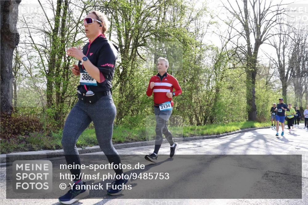 12.04.2026 - 45. Internationalen Wilhelmsburger Insellauf Yannick Fuchs http://msf.ph/oto/9485753 12.04.2026 10:35:01 Laufen 386, 2134 meine-sportfotos.de