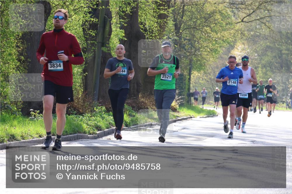 12.04.2026 - 45. Internationalen Wilhelmsburger Insellauf Yannick Fuchs http://msf.ph/oto/9485758 12.04.2026 10:29:09 Laufen 3834, 44, 2521, 2148, 2456 meine-sportfotos.de