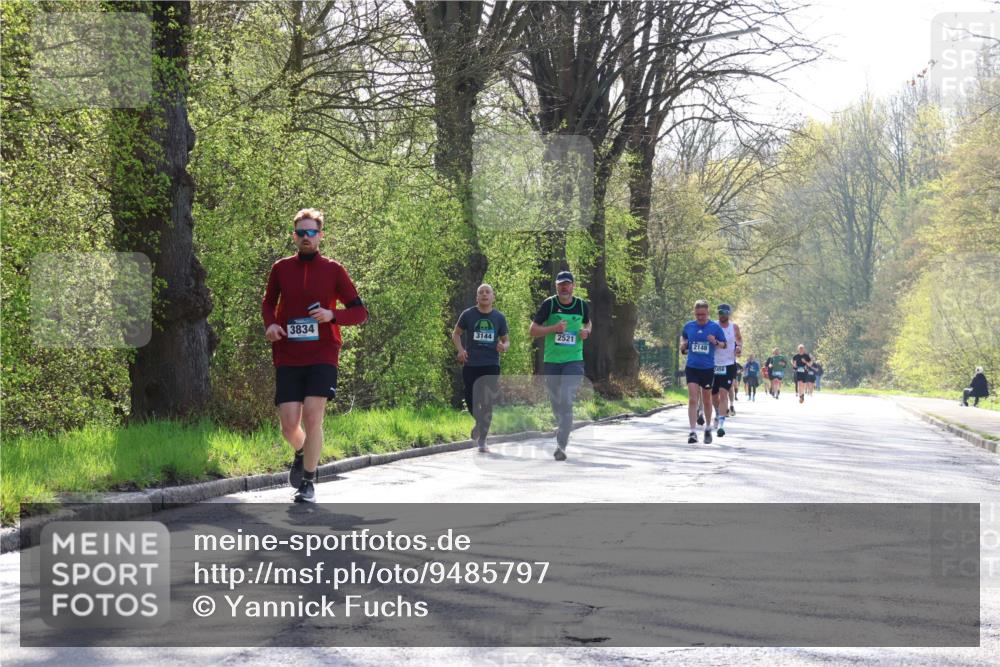 12.04.2026 - 45. Internationalen Wilhelmsburger Insellauf Yannick Fuchs http://msf.ph/oto/9485797 12.04.2026 10:29:12 Laufen 3834, 3144, 2521, 2148, 2456 meine-sportfotos.de