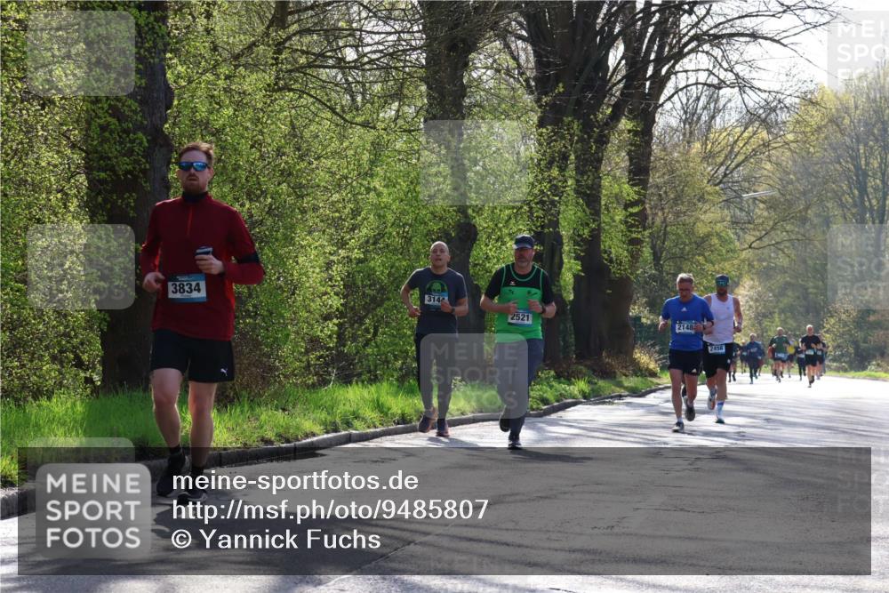 12.04.2026 - 45. Internationalen Wilhelmsburger Insellauf Yannick Fuchs http://msf.ph/oto/9485807 12.04.2026 10:29:13 Laufen 3834, 314, 2521, 2148, 2456 meine-sportfotos.de
