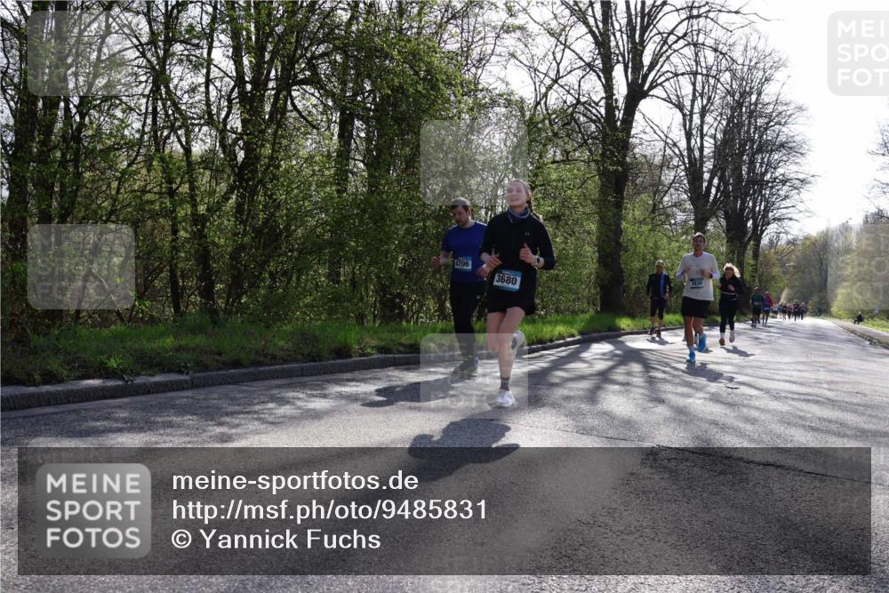 12.04.2026 - 45. Internationalen Wilhelmsburger Insellauf Yannick Fuchs http://msf.ph/oto/9485831 12.04.2026 10:35:08 Laufen 4706, 3830, 3680 meine-sportfotos.de