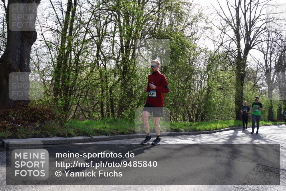 12.04.2026 - 45. Internationalen Wilhelmsburger Insellauf Yannick Fuchs http://msf.ph/oto/9485840 12.04.2026 10:29:16 Laufen 3834, 3144, 2521 meine-sportfotos.de