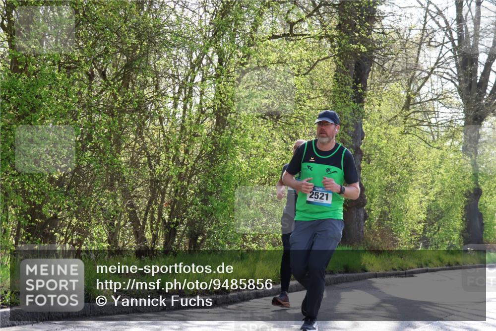 12.04.2026 - 45. Internationalen Wilhelmsburger Insellauf Yannick Fuchs http://msf.ph/oto/9485856 12.04.2026 10:29:17 Laufen 2521 meine-sportfotos.de
