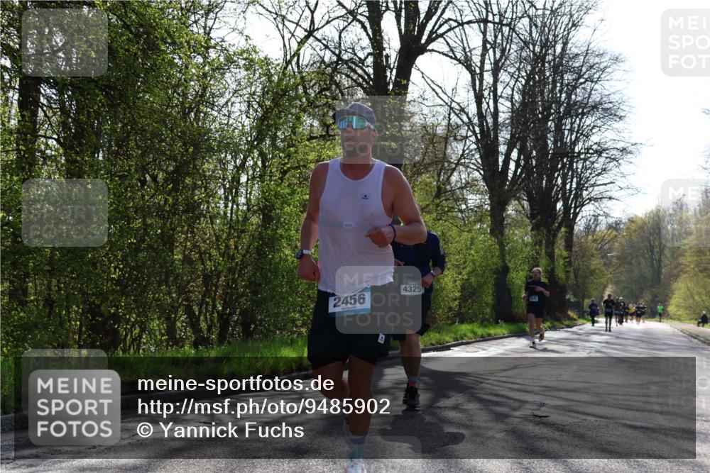 12.04.2026 - 45. Internationalen Wilhelmsburger Insellauf Yannick Fuchs http://msf.ph/oto/9485902 12.04.2026 10:29:23 Laufen 2456, 4325 meine-sportfotos.de