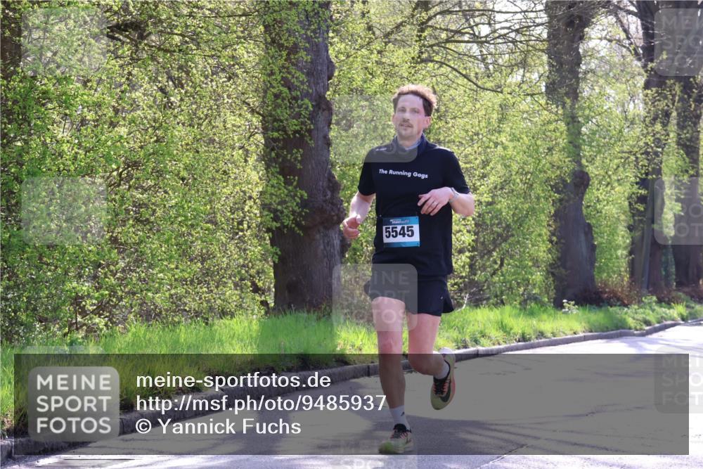12.04.2026 - 45. Internationalen Wilhelmsburger Insellauf Yannick Fuchs http://msf.ph/oto/9485937 12.04.2026 10:29:27 Laufen 5545 meine-sportfotos.de