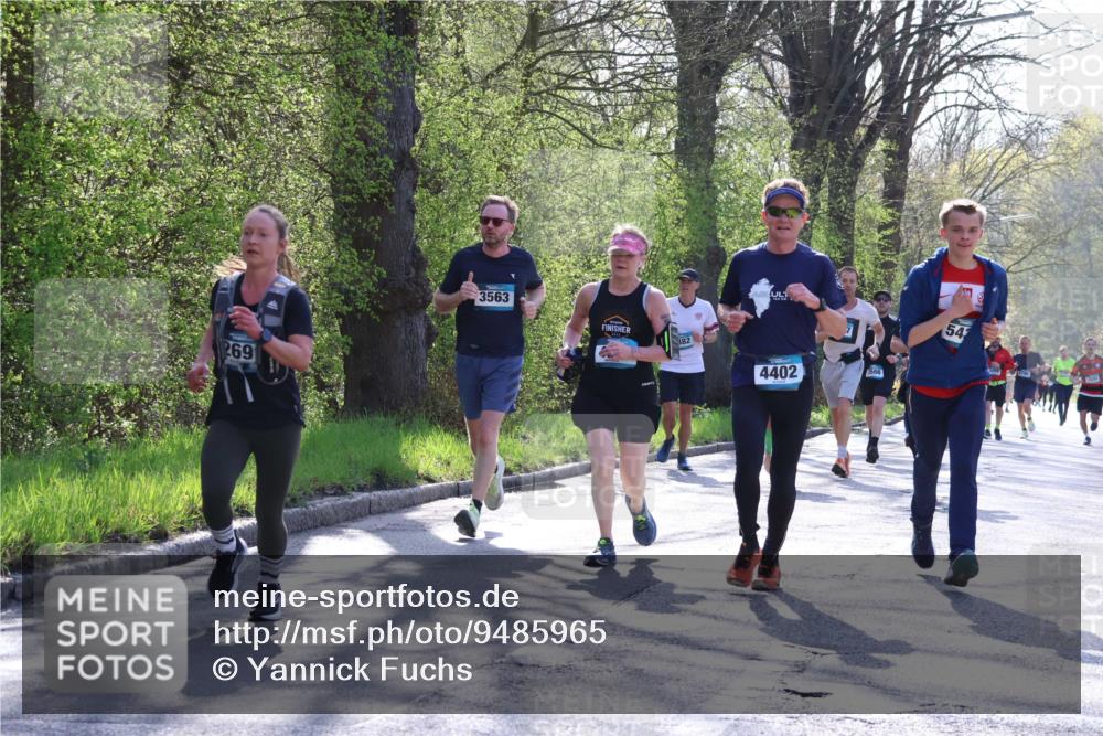 12.04.2026 - 45. Internationalen Wilhelmsburger Insellauf Yannick Fuchs http://msf.ph/oto/9485965 12.04.2026 10:35:28 Laufen 269, 3563, 382, 54, 4402 meine-sportfotos.de
