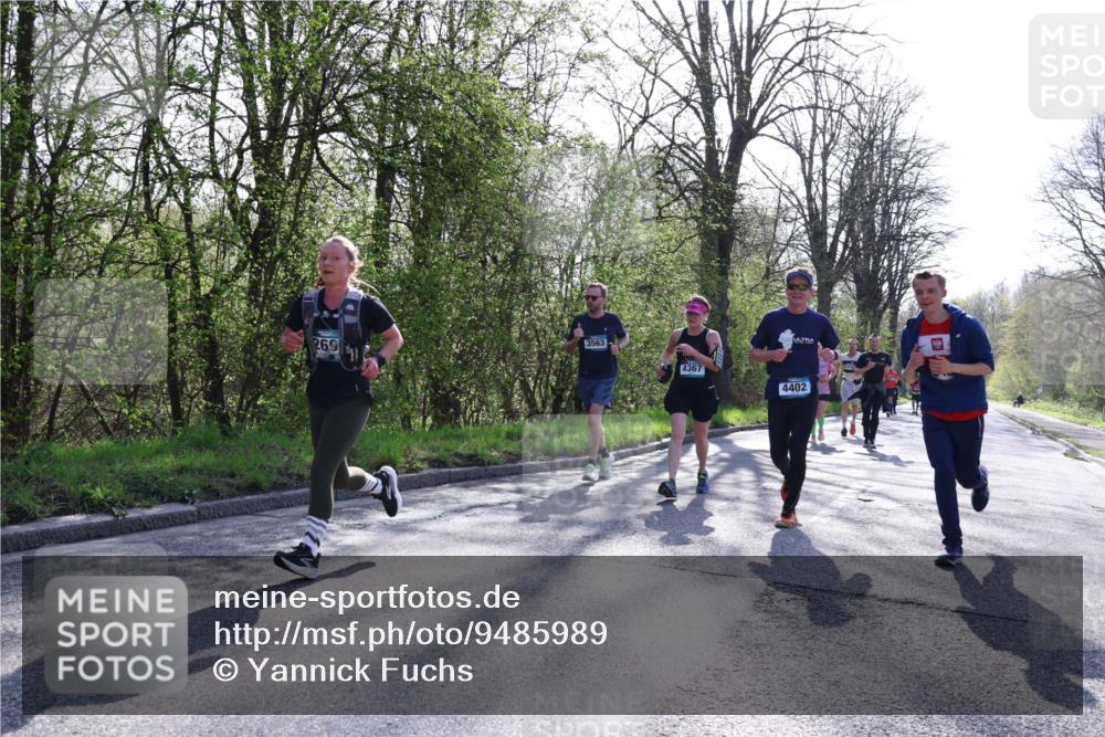 12.04.2026 - 45. Internationalen Wilhelmsburger Insellauf Yannick Fuchs http://msf.ph/oto/9485989 12.04.2026 10:35:30 Laufen 3563, 260, 4367, 4402 meine-sportfotos.de