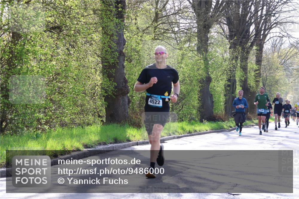 12.04.2026 - 45. Internationalen Wilhelmsburger Insellauf Yannick Fuchs http://msf.ph/oto/9486000 12.04.2026 10:29:33 Laufen 4522, 210077, 3444 meine-sportfotos.de