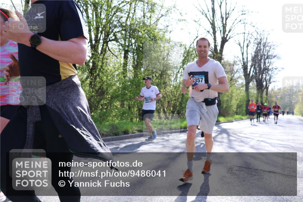 12.04.2026 - 45. Internationalen Wilhelmsburger Insellauf Yannick Fuchs http://msf.ph/oto/9486041 12.04.2026 10:35:35 Laufen 015, 357 meine-sportfotos.de
