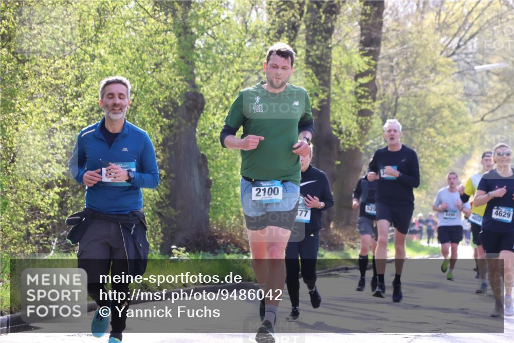 12.04.2026 - 45. Internationalen Wilhelmsburger Insellauf Yannick Fuchs http://msf.ph/oto/9486042 12.04.2026 10:29:37 Laufen 2025, 2100, 77, 525, 4608, 4629 meine-sportfotos.de