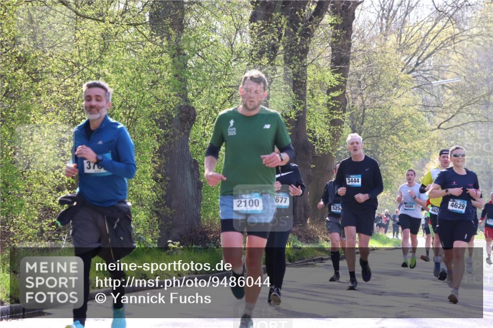 12.04.2026 - 45. Internationalen Wilhelmsburger Insellauf Yannick Fuchs http://msf.ph/oto/9486044 12.04.2026 10:29:37 Laufen 376, 2100, 677, 525, 3444, 4490, 460, 4629, 3171 meine-sportfotos.de