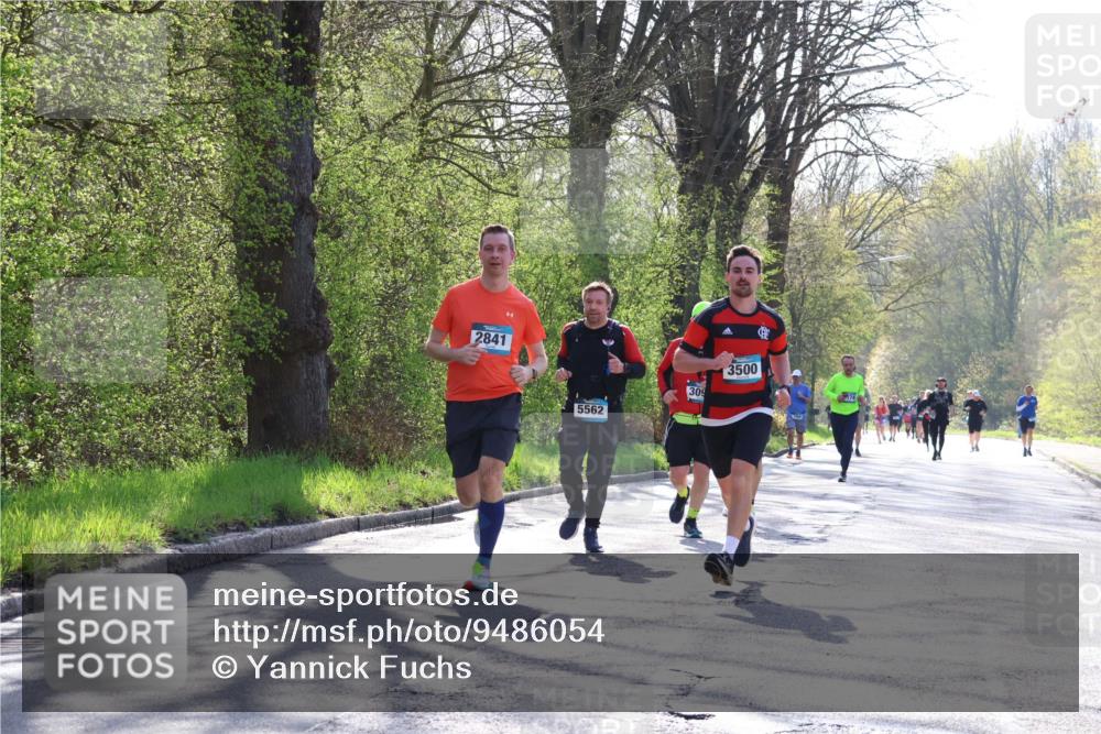 12.04.2026 - 45. Internationalen Wilhelmsburger Insellauf Yannick Fuchs http://msf.ph/oto/9486054 12.04.2026 10:35:36 Laufen 2841, 5562, 309, 3500 meine-sportfotos.de