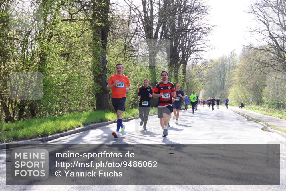12.04.2026 - 45. Internationalen Wilhelmsburger Insellauf Yannick Fuchs http://msf.ph/oto/9486062 12.04.2026 10:35:37 Laufen 2841, 5562, 3500, 700 meine-sportfotos.de