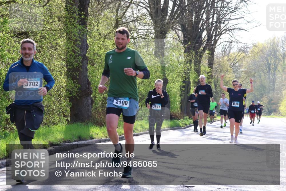 12.04.2026 - 45. Internationalen Wilhelmsburger Insellauf Yannick Fuchs http://msf.ph/oto/9486065 12.04.2026 10:29:40 Laufen 3702, 2100, 3677, 525, 4629 meine-sportfotos.de