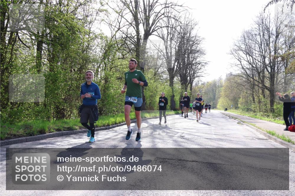 12.04.2026 - 45. Internationalen Wilhelmsburger Insellauf Yannick Fuchs http://msf.ph/oto/9486074 12.04.2026 10:29:41 Laufen 2100, 3677 meine-sportfotos.de