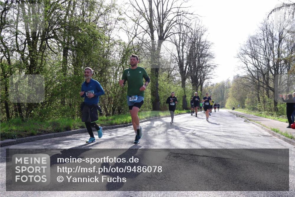 12.04.2026 - 45. Internationalen Wilhelmsburger Insellauf Yannick Fuchs http://msf.ph/oto/9486078 12.04.2026 10:29:41 Laufen 3302, 2100, 3677 meine-sportfotos.de