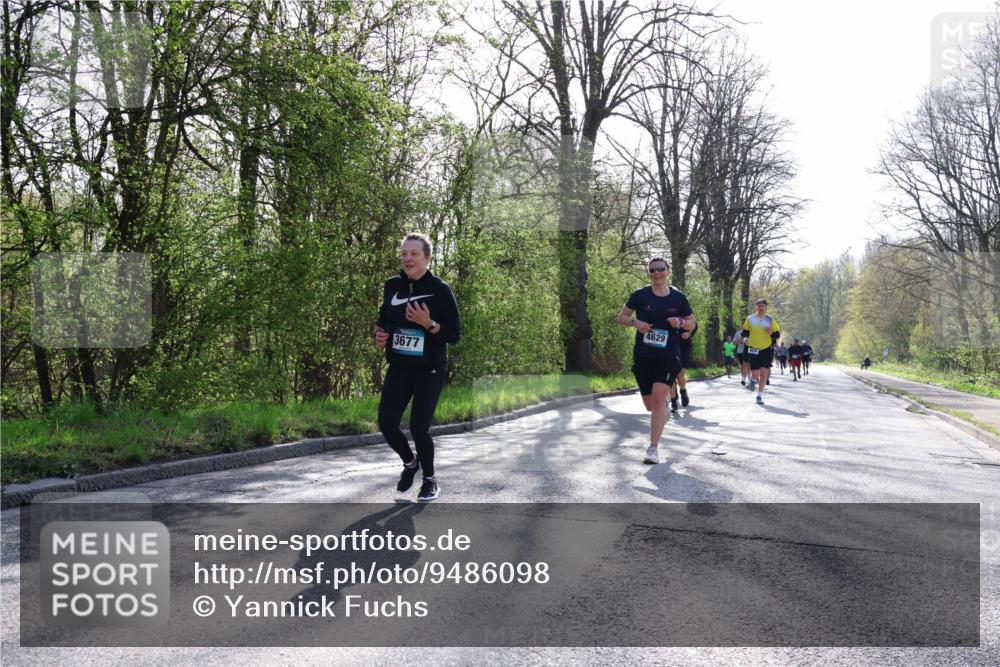 12.04.2026 - 45. Internationalen Wilhelmsburger Insellauf Yannick Fuchs http://msf.ph/oto/9486098 12.04.2026 10:29:43 Laufen 3677, 4629 meine-sportfotos.de